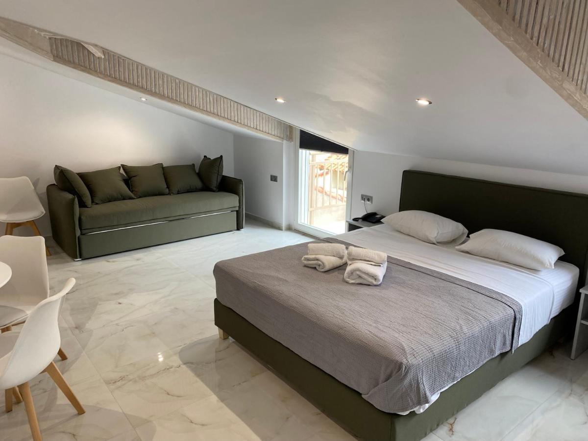 Hotel Almira Ajía Triáda Kültér fotó