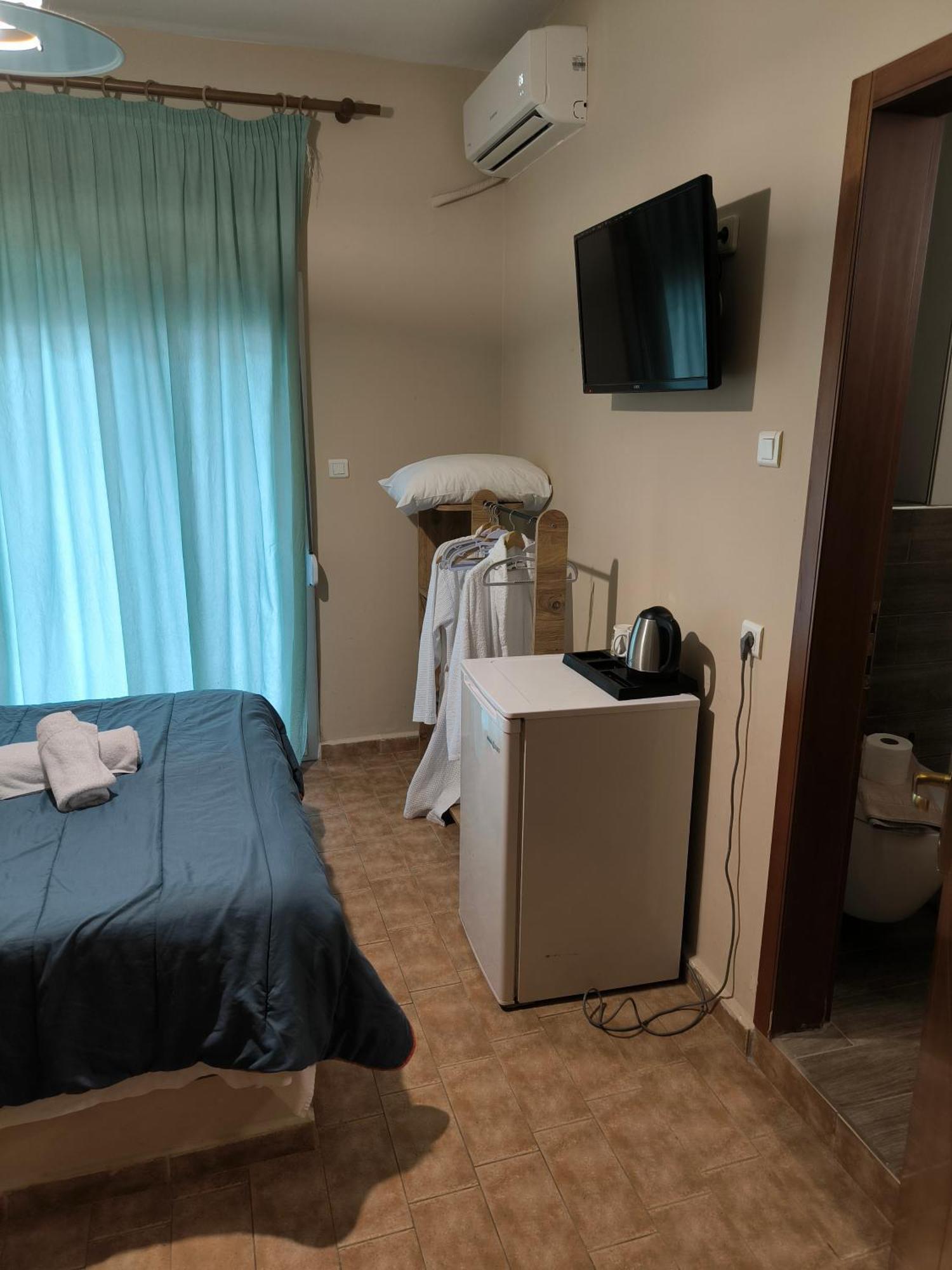 Hotel Almira Ajía Triáda Kültér fotó