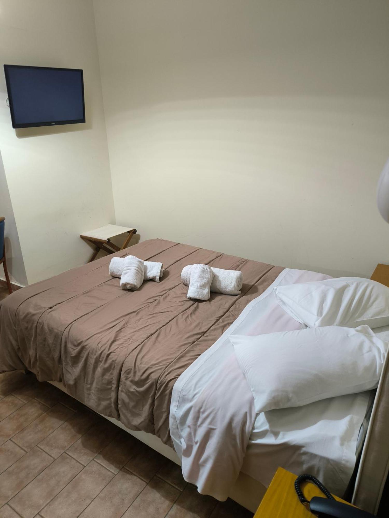 Hotel Almira Ajía Triáda Kültér fotó