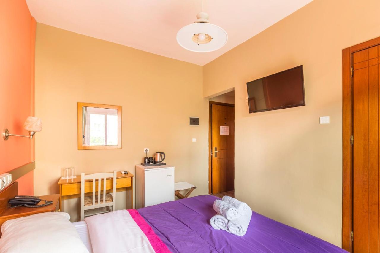Hotel Almira Ajía Triáda Kültér fotó